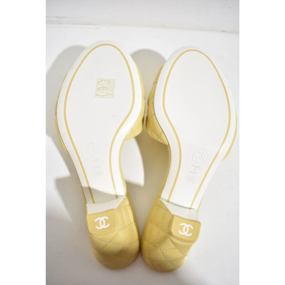 Chanel 22P Yellow Lambskin Quilted CC Gold Logo Cone Heel Mule Slide Sandal 38 - Picture 12 of 12